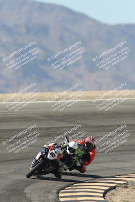 media/Oct-30-2025-Racers Edge (Thu) [[dabbdaf680]]/3-B Group/Session 2 (Bowl Exit)/